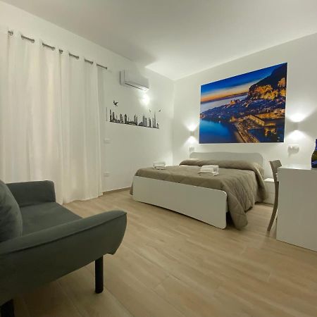 In Centro Rooms Vicino Cefalu Self-Chek-In Campofelice Di Roccella Eksteriør bilde