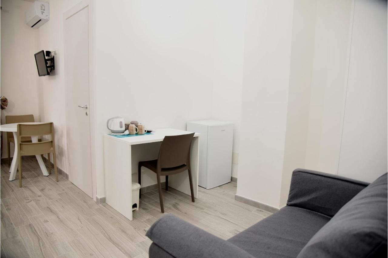 In Centro Rooms Vicino Cefalu Self-Chek-In Campofelice Di Roccella Eksteriør bilde